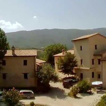 Agriturismo Il Covo Del Solengo Valtopina Bagian luar foto