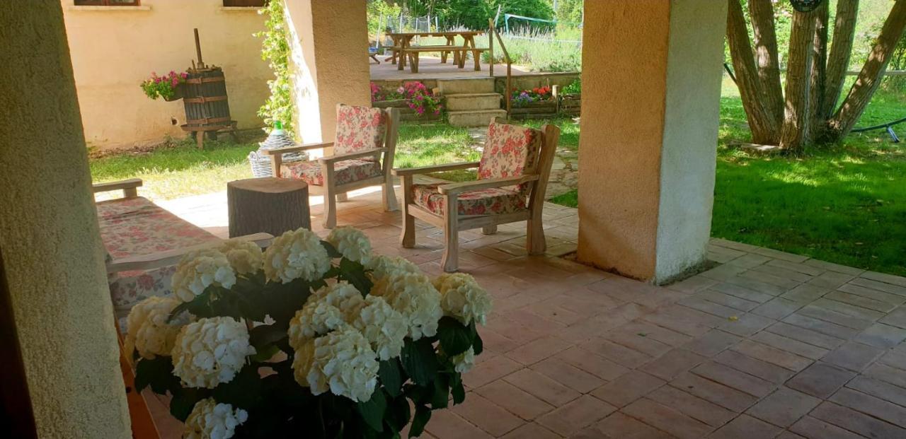 Agriturismo Il Covo Del Solengo Valtopina Bagian luar foto