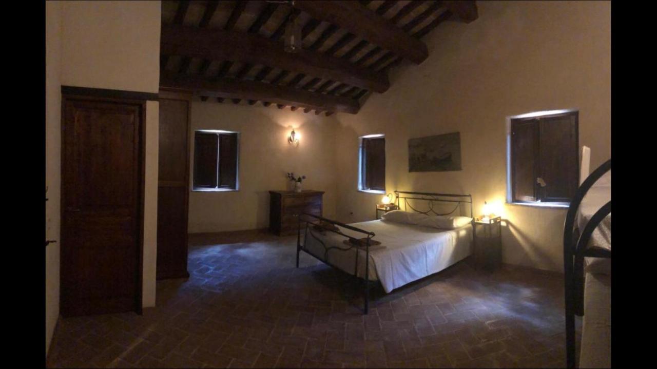 Agriturismo Il Covo Del Solengo Valtopina Bagian luar foto