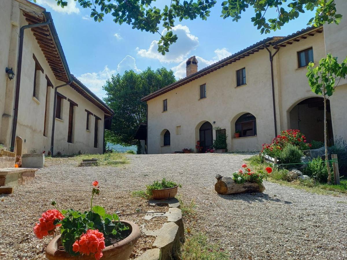 Agriturismo Il Covo Del Solengo Valtopina Bagian luar foto