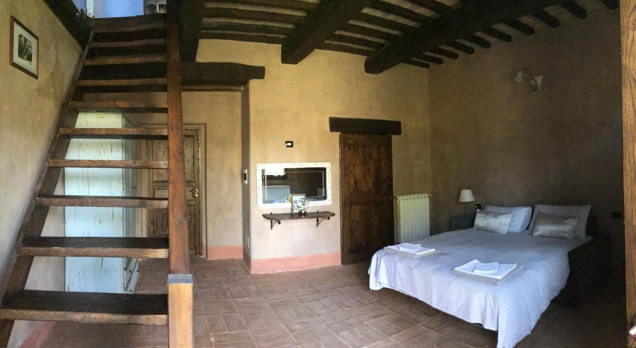 Agriturismo Il Covo Del Solengo Valtopina Bagian luar foto