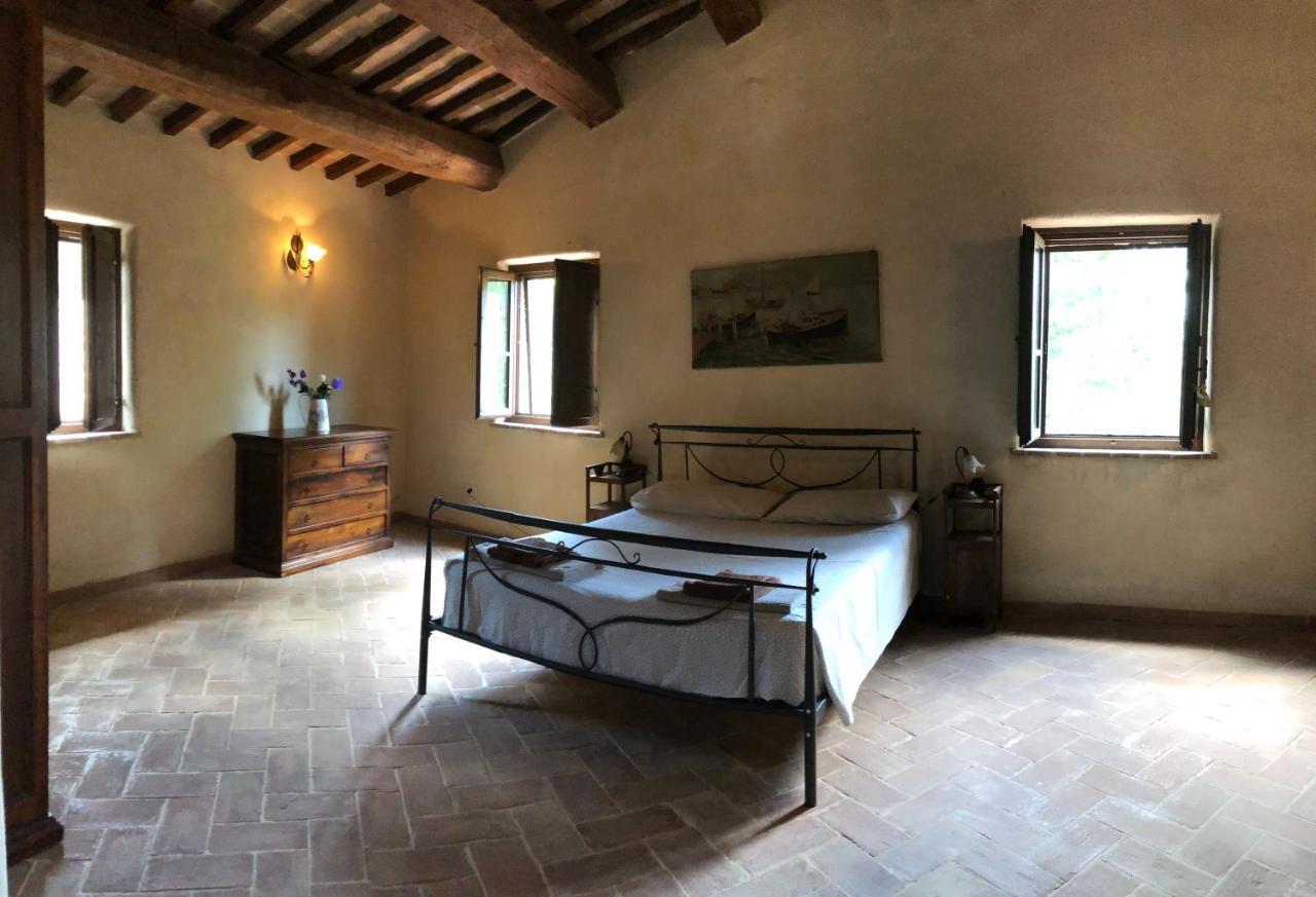 Agriturismo Il Covo Del Solengo Valtopina Bagian luar foto