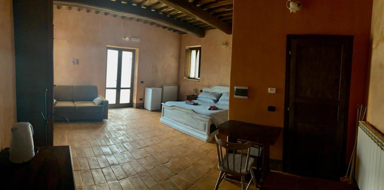 Agriturismo Il Covo Del Solengo Valtopina Bagian luar foto