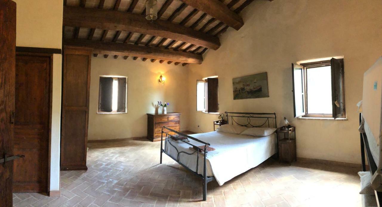Agriturismo Il Covo Del Solengo Valtopina Bagian luar foto
