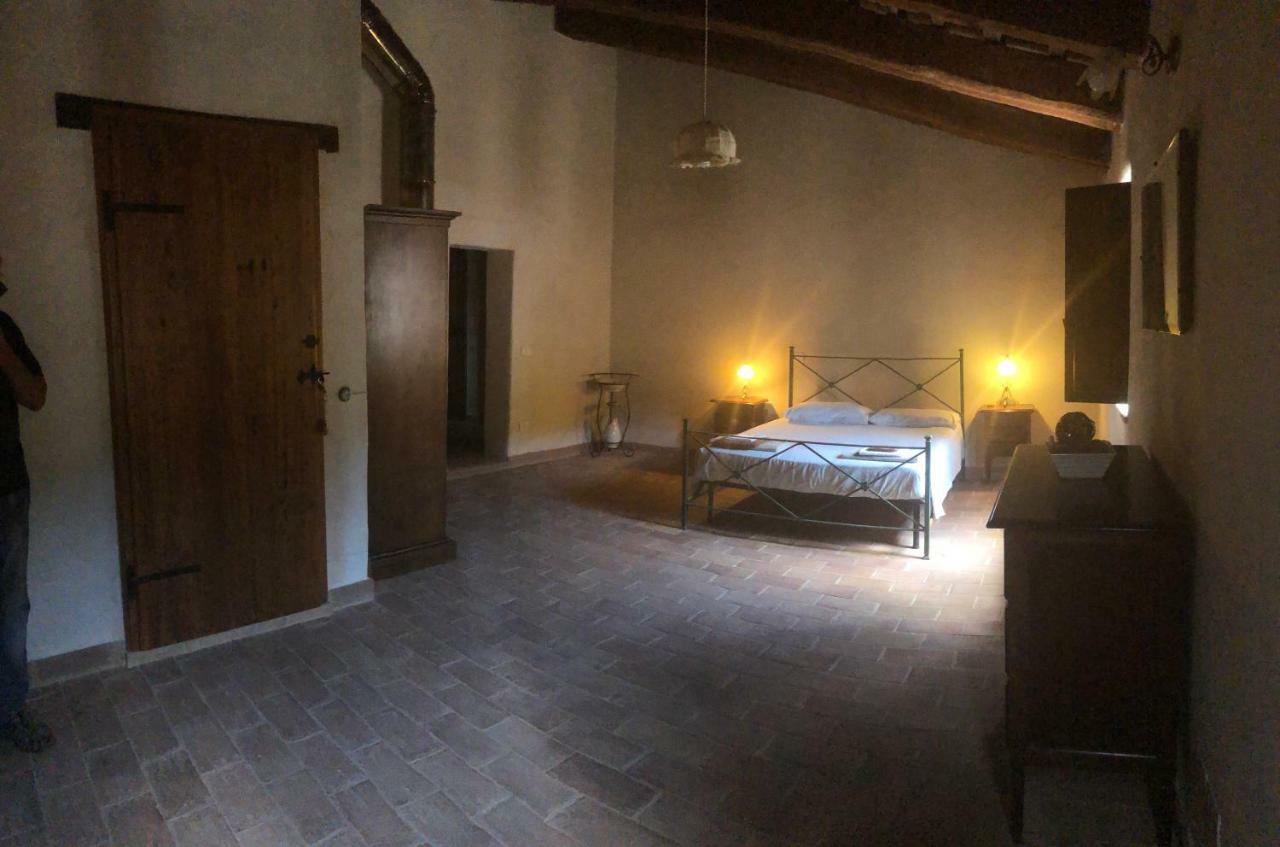 Agriturismo Il Covo Del Solengo Valtopina Bagian luar foto